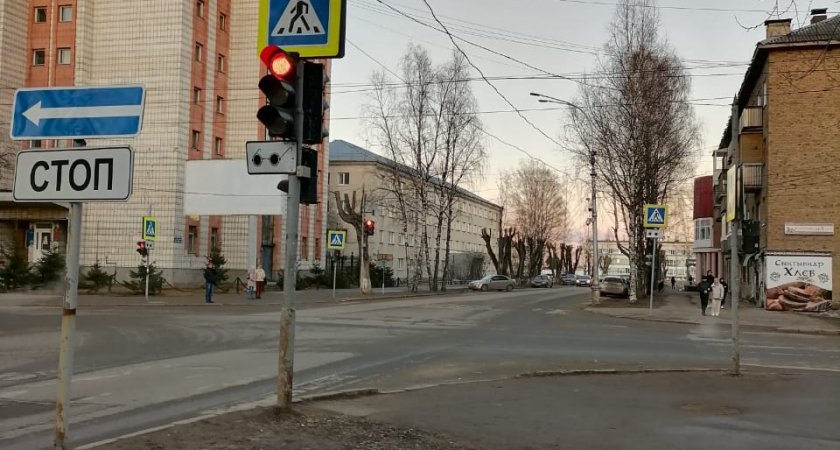 Сыктывкарцев предупредили об ограничении движения на улице Кирова