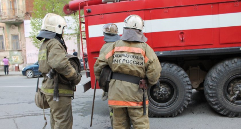 Пожарные Ухты спасли из огня и дыма семь человек