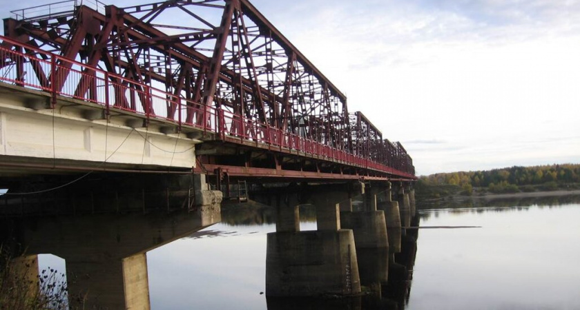 Корткеросский мост через Вычегду отремонтируют за 266 миллионов рублей