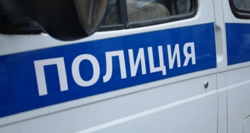 В квартире Сосногорска обнаружили израненное тело мертвого мужчины 