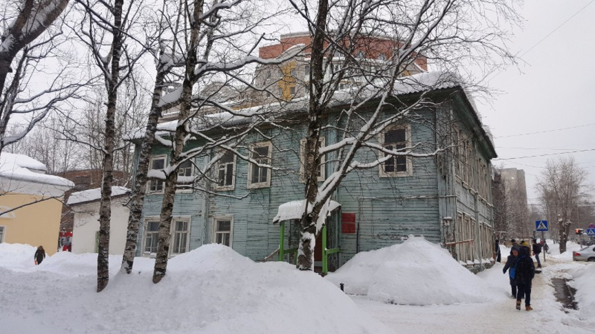 Сыктывкарский медколледж уличили в денежных махинациях‍