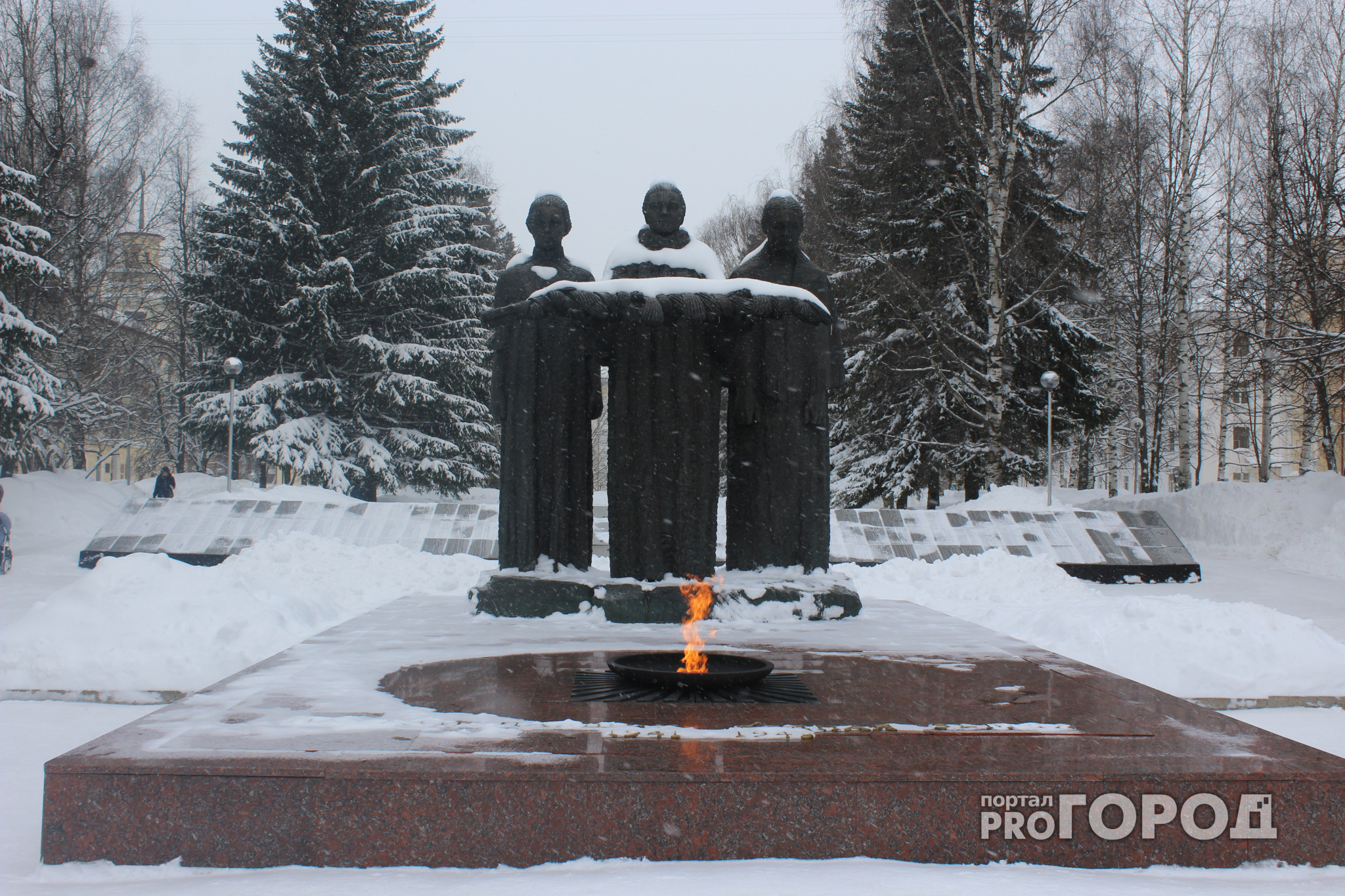 В «Газпроме» рассказали, почему погас Вечный огонь в Сыктывкаре