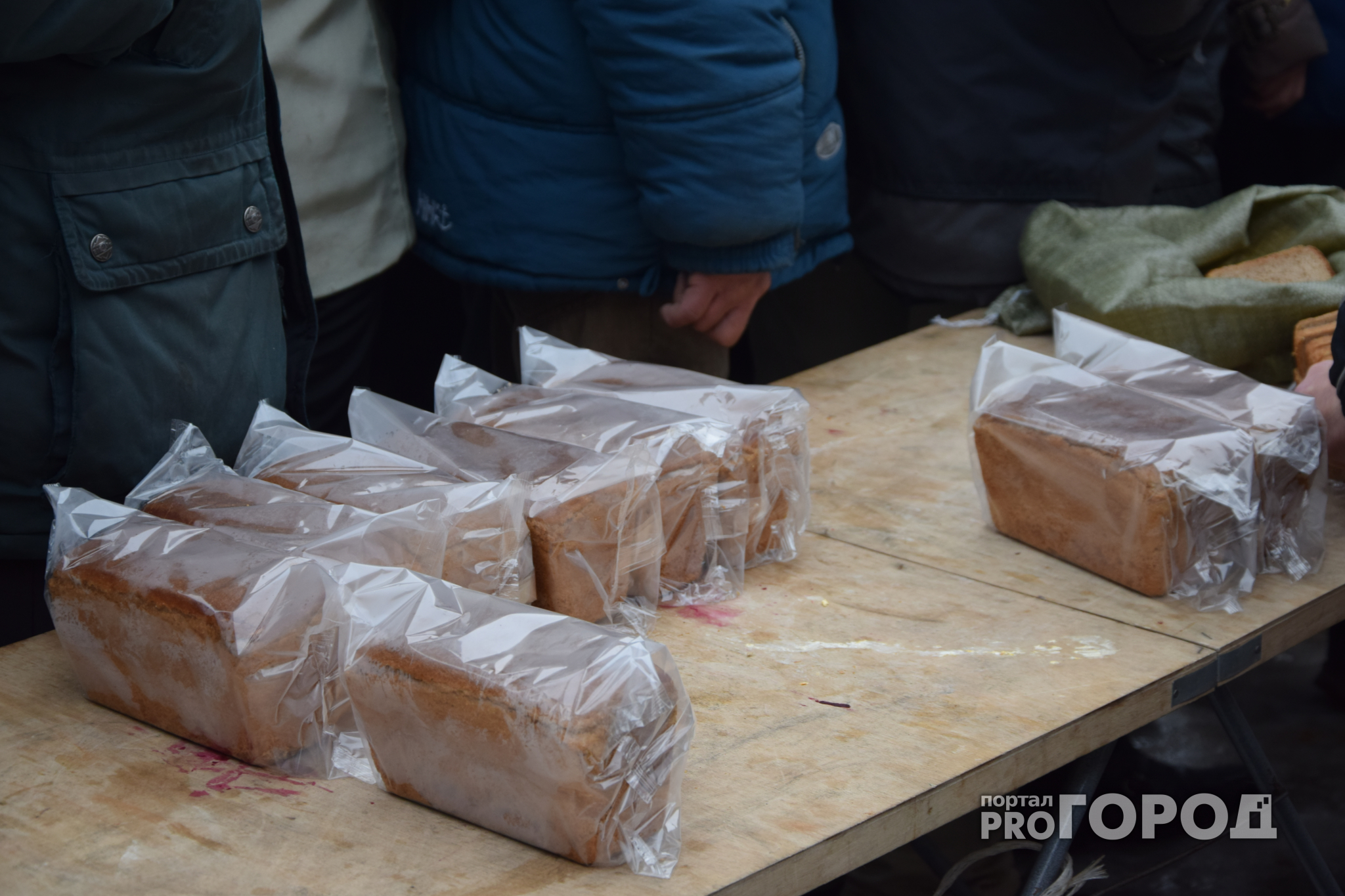 В Коми на прилавки магазинов попало 66 партий испорченного хлеба
