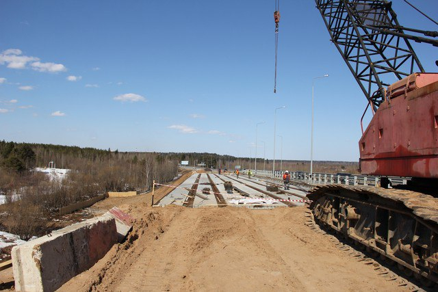 Новый мост на трассе Сыктывкар-Эжва готов более чем наполовину