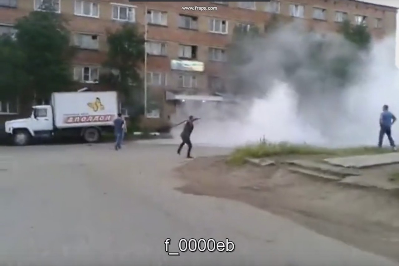 В Коми неизвестные устроили дикий погром в гостинице и избили людей (видео)