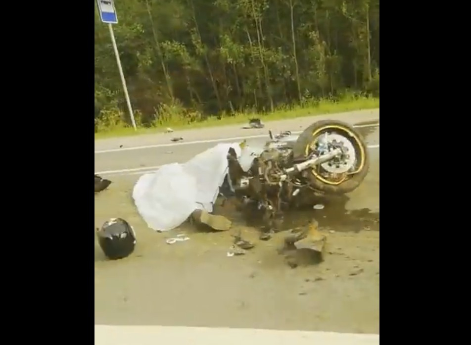 Под Сыктывкаром разбился мотоциклист (видео)