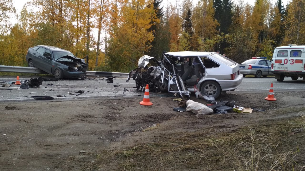 На трассе в Коми произошла автокатастрофа, есть жертвы (фото)