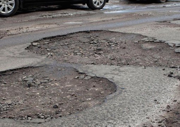 В Москве решают, стоит ли выделять Коми астрономическую сумму на ремонт дорог