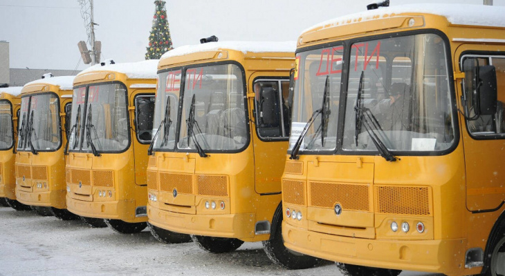 Водители школьных автобусов в Коми оказались любителями быстрой езды