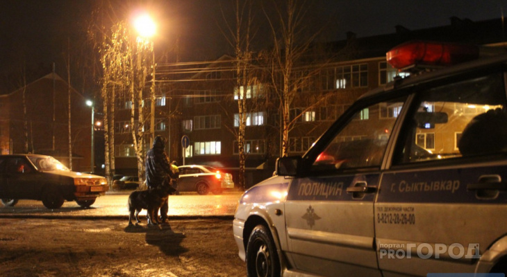 В Сыктывкаре ищут свидетелей ДТП, виновники которых разбили чужие машины и скрылись