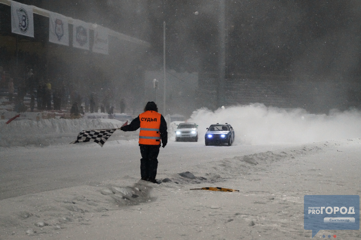 Ледяная пыль, рев моторов и перевороты: в Сыктывкаре прошел второй этап гонок «СуперШип» (фото, видео)