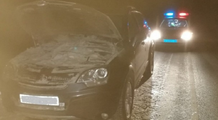 В Коми москвич насмерть сбил вологжанина, который чинил свое авто