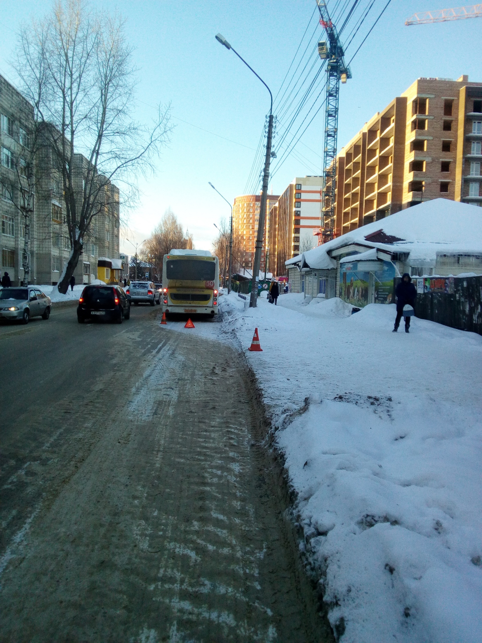 В Сыктывкаре водитель автобуса «выронил» несколько пассажиров на остановке