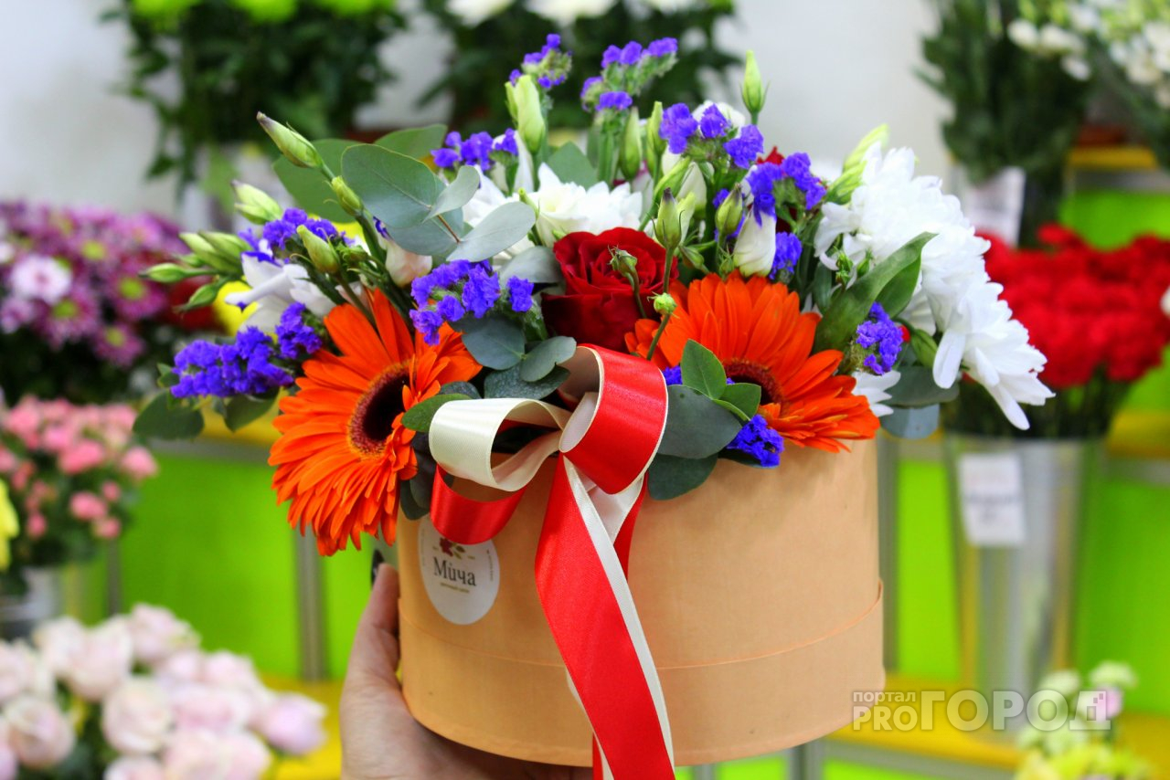 Топ 11 букетов к 8 Марта по версии одного из цветочных салонов Сыктывкара