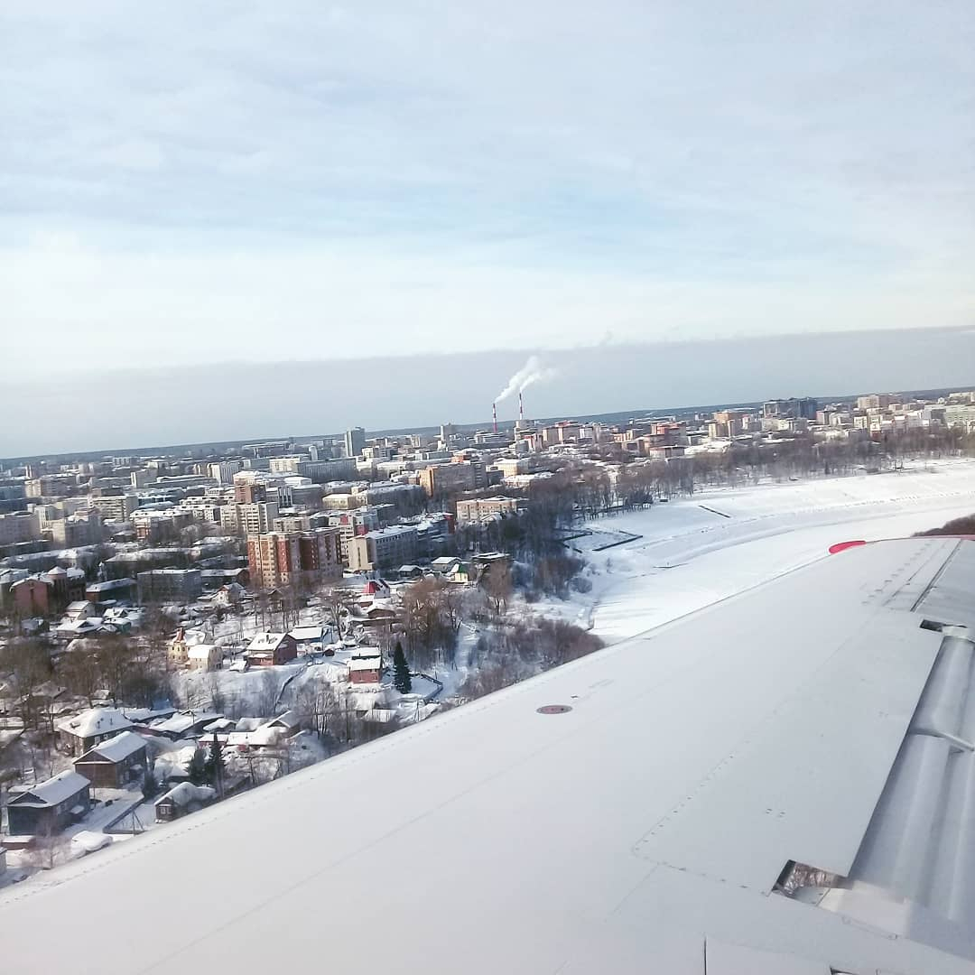 Фото дня: вид на Сыктывкар из иллюминатора самолета