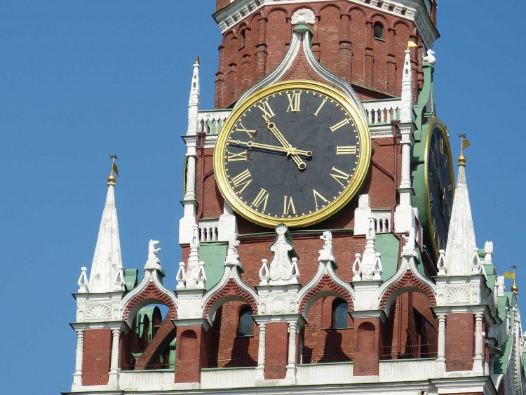 Возвращение сезонного перевода часов в России может вызвать рак