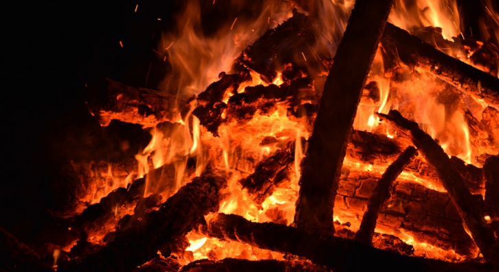 В Коми короткое замыкание разожгло страшный пожар, в котором сгорела женщина