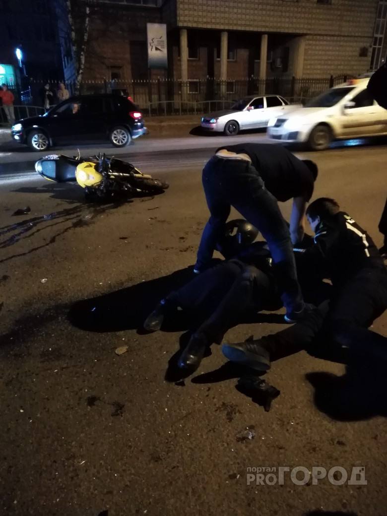Появились подробности жесткой аварии с мотоциклом в Сыктывкаре