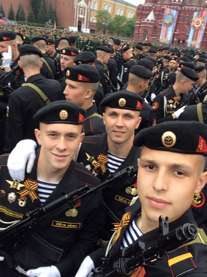 Парни из Сыктывкара приняли участие в параде Победы в Москве (фото)