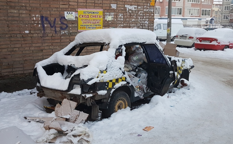 В Сыктывкаре создали комиссию, которая очистит город от автохлама