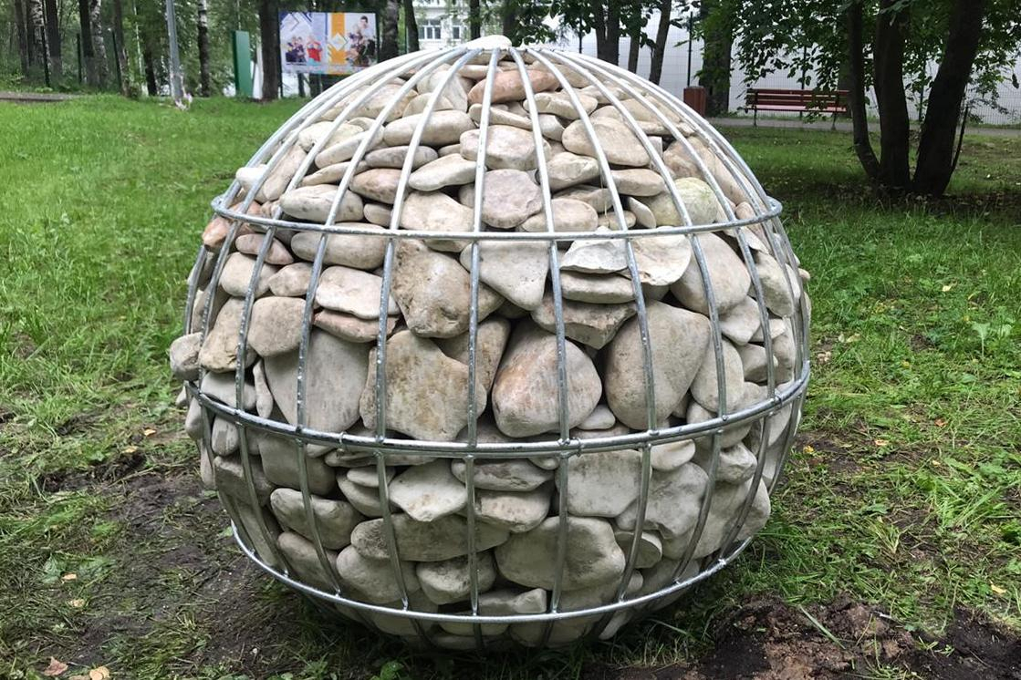 В сыктывкарском парке появились шары с камнями за 730 000 рублей (фото)