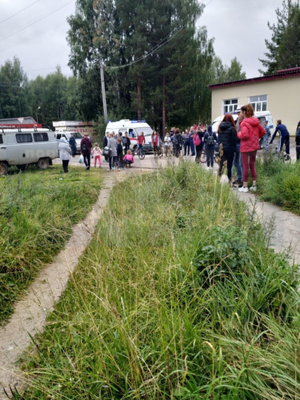 В Сыктывкаре эвакуировали жилой дом: «Позвонила незнакомка и сказала, что в здании бомба»