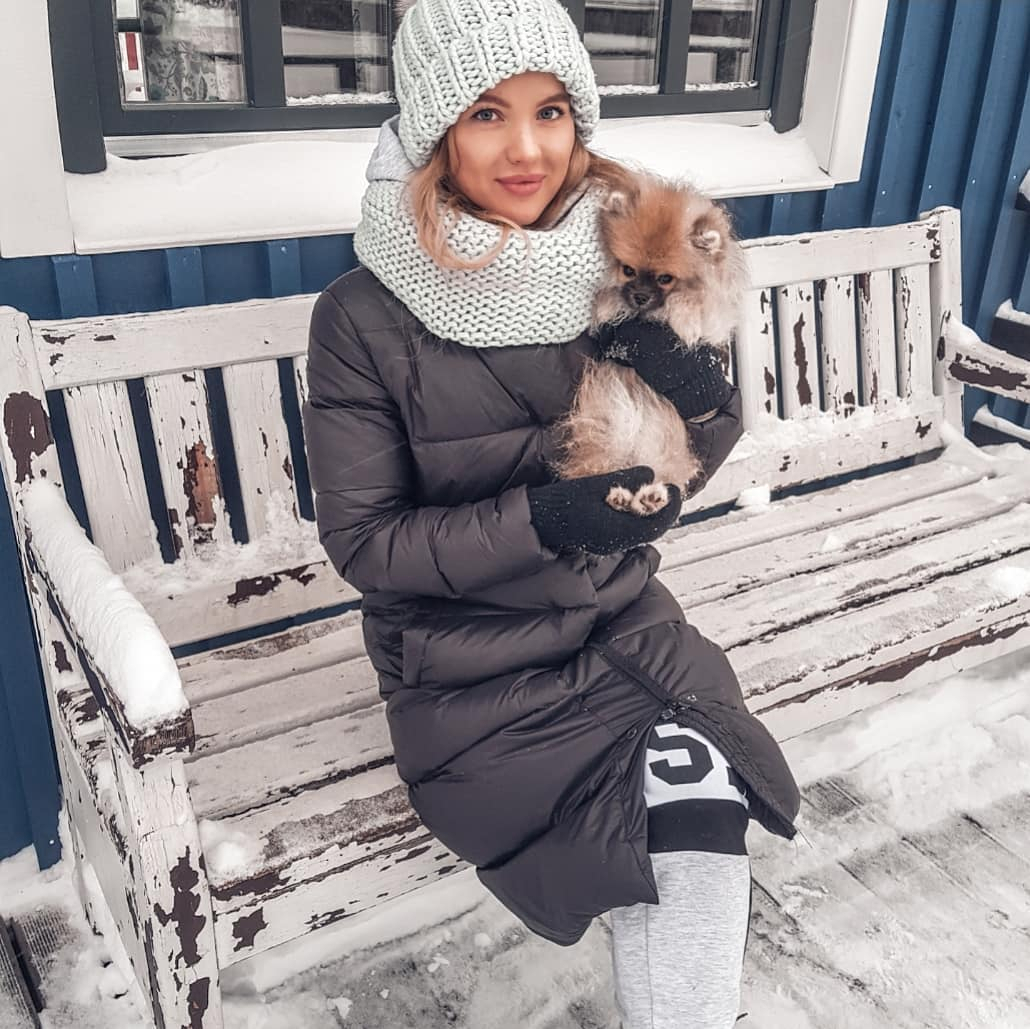 Зимняя фотосессия и снимок с пакетом: 8 привлекательных сыктывкарок из Instagram