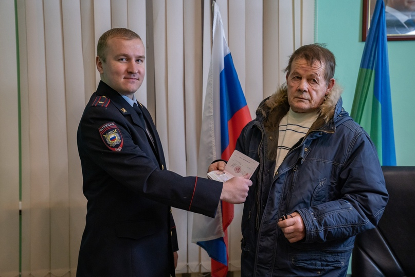Новогоднее чудо: жителю Коми, который 30 лет жил без паспорта, восстановили документы