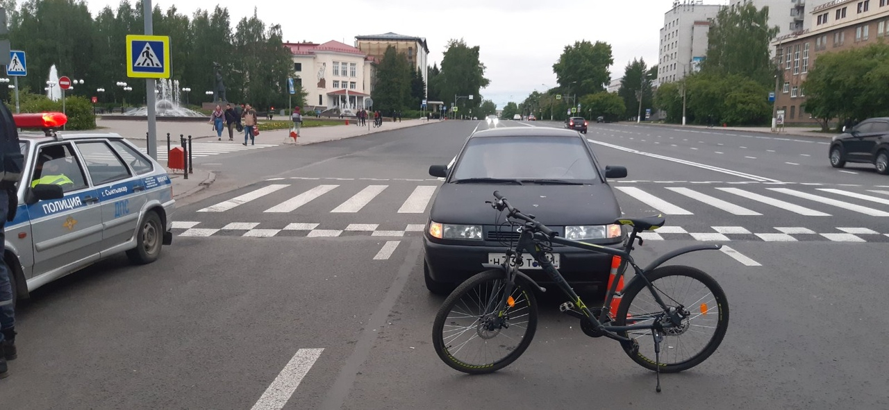 В Сыктывкаре 11-летний велосипедист угодил под колеса «Лады»