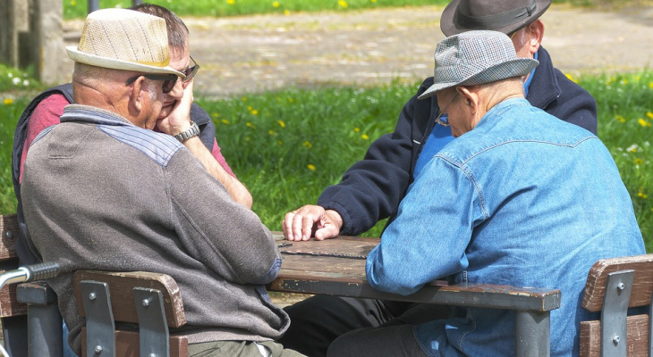 Пожилым жителям Коми посоветовали сидеть дома до 21 сентября