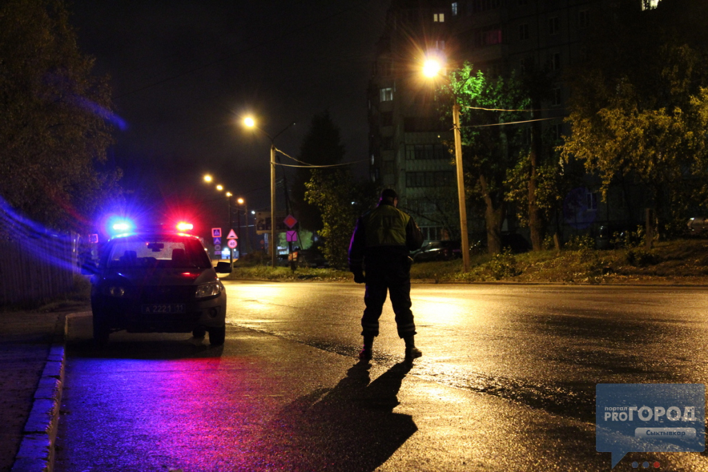 В Сыктывкаре в пятничный вечер задержали двух пьяных водителей без прав