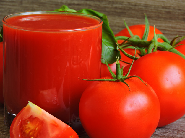 В сетевых магазинах России нашли опасные консервированные томаты
