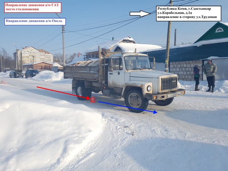 В Сыктывкаре водитель грузовика «догнал» иномарку