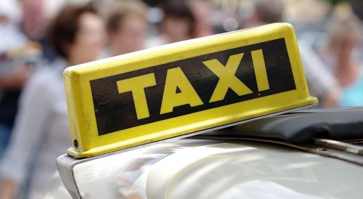 В России предлагают запретить судимым за тяжкие преступления работу в такси