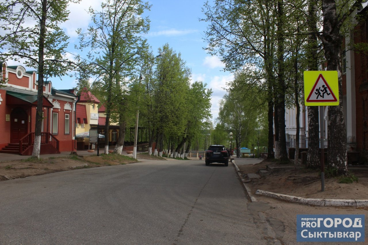 Пешеходы против водителей: кто лишний на дорогах в историческом центре Сыктывкара
