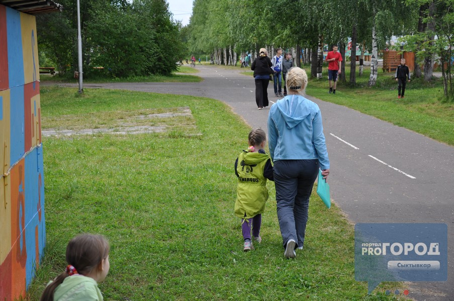 В России предложили сократить рабочую неделю для женщин с детьми