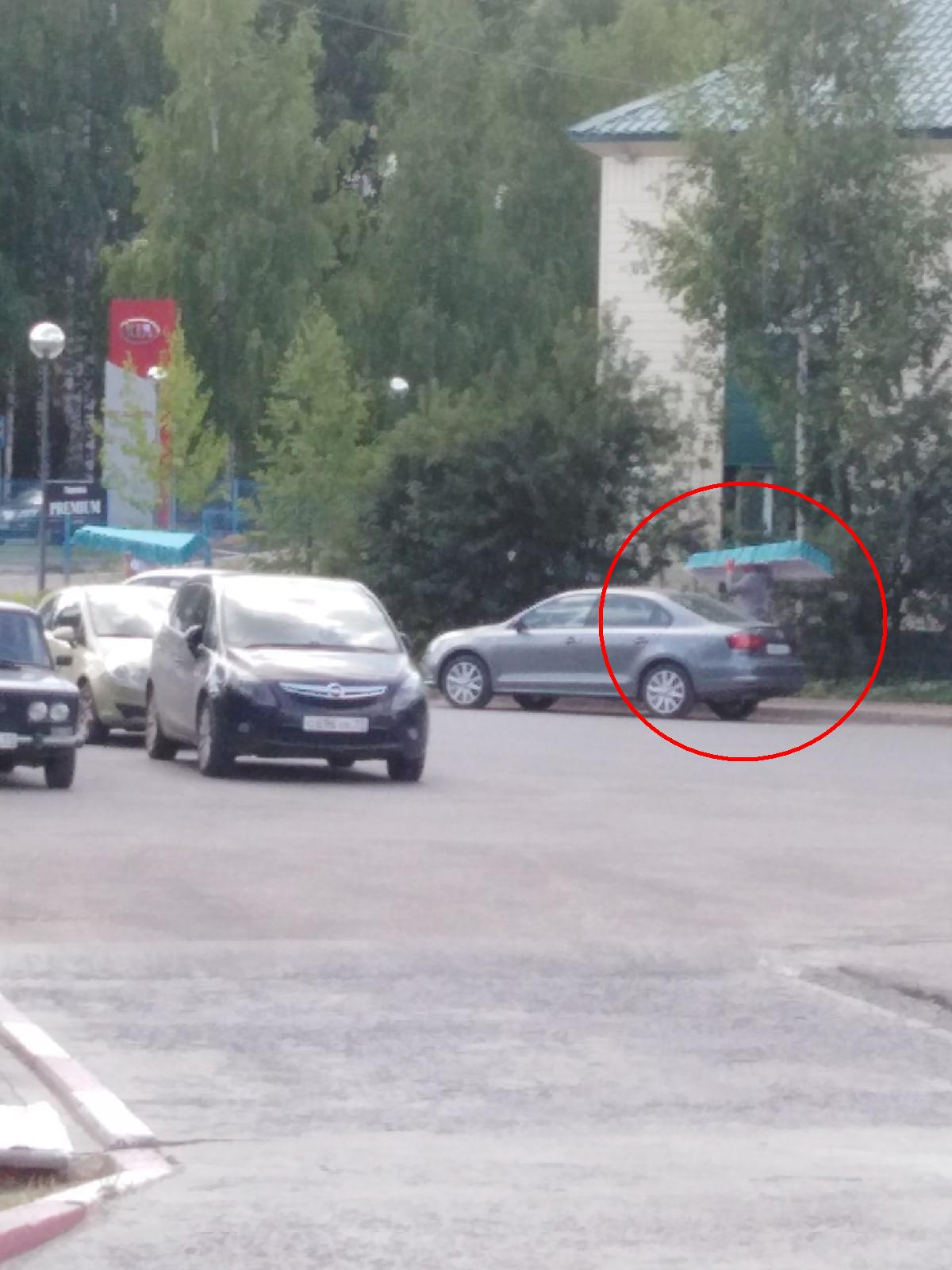 «Экономят на транспорте»: гробы в сыктывкарский морг носят прямо по улицам