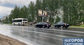 В Сыктывкаре легковушка протаранила автобус с пассажирами