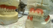 Сыктывкарка вернула стоимость некачественного протезирования зубов