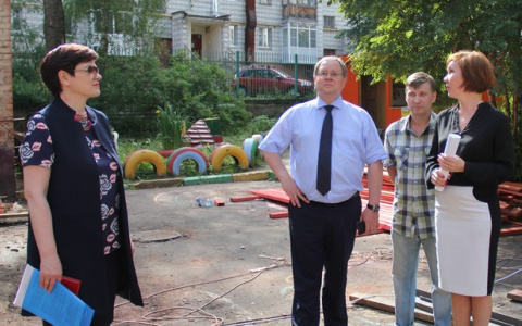 Мэр Сыктывкара проверил, как ремонтируют детские сады
