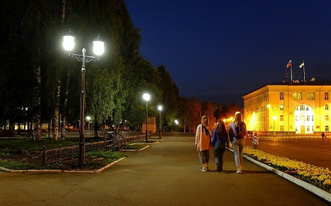 В Сыктывкаре протестировали новые фонари  (фото)