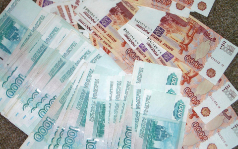 «Какая наглая ложь»: сыктывкарцы о средней зарплате в 52 тысяч рублей