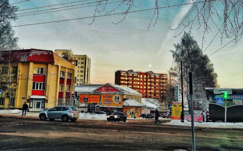 Фото дня: сумеречные улицы Сыктывкара