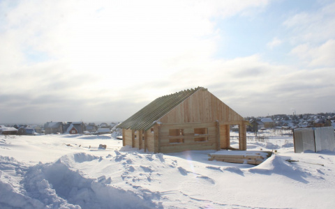 От сваи до конька крыши: дом под ключ в Сыктывкаре можно поднять за полтора месяца