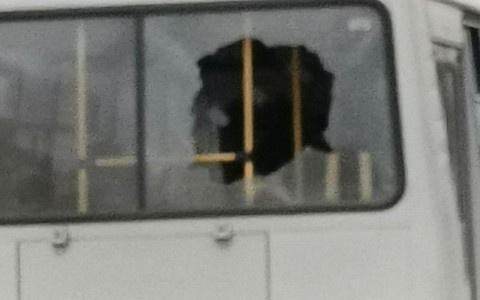 В Коми неизвестные обстреляли пассажирский автобус