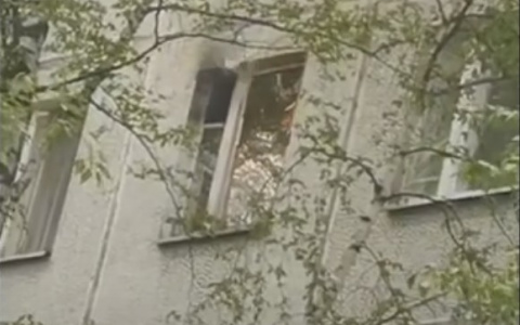 Появилось видео с места смертельного пожара в Сыктывкаре
